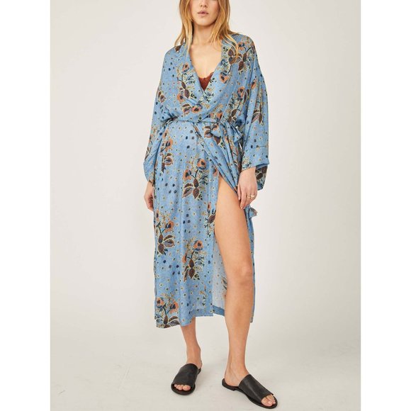 🎉LAST CHANCE🎉 NWT Free People Gigi Robe / Denim Combo - Picture 2 of 6